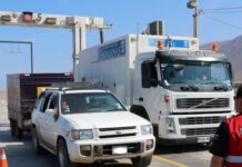 IQUIQUE: INTERCEPTAN REMOLQUE BOLIVIANO CON 97 KILOS DE DROGA