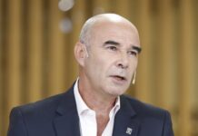 Oficializan renuncia de Centurión como titular de la Aduana