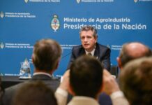 Agroindustria simplifica normas y beneficia economías regionales