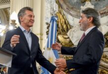 Gobierno oficializa renuncia de Abad como jefe de AFIP