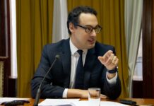 Cuccioli anunció la suba de recaudación de junio y el «fin de la factura en la Argentina”