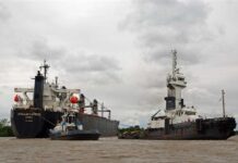 Modifican requisitos de los servicios de practicaje en puertos