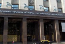 Facturas apócrifas: Tres detenidos por emitir $ 5000 millones