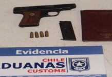 Aduana chilena detecta pistola en equipaje de turista