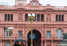 Gobierno suspende repatriación de argentinos varados en el exterior