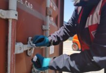 Chile fortalece fiscalización con nuevo modelo de sellos de seguridad para contenedores