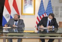 EE.UU. y Paraguay firman acuerdo de cooperación aduanera