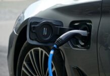 Los países en desarrollo pagan el costo ambiental de las baterías de los autos eléctricos