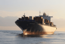 La UNCTAD pide una acción mundial audaz para descarbonizar el transporte marítimo