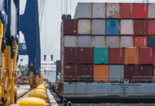 La UNCTAD examina por qué aumentaron las tarifas de transporte de contenedores
