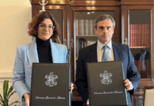 La Aduana firma convenio con ANMAC para profundizar el control de armas y explosivos