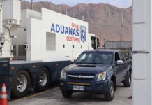 Aduanas de Chile detecta 46 kilos de marihuana ocultos en el doble fondo de una camioneta en El Loa