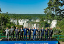 Os presidentes do MERCOSUL realizaram a 67ª Cúpula em Foz do Iguaçu e o Paraguai assumiu a Presidência Pro Tempore.