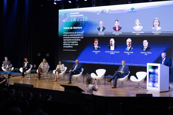 El Coordinador Ejecutivo de PROCOMEX durante la apertura del evento.