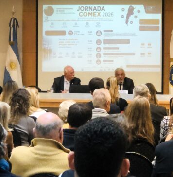La Jornada Comex inició con anuncios de la Aduana sobre el declarante y el régimen de courier